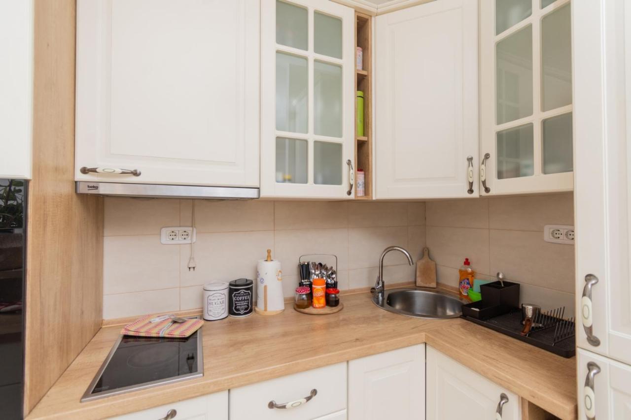 Lux City Apartment With Parking Podgorica Exteriör bild