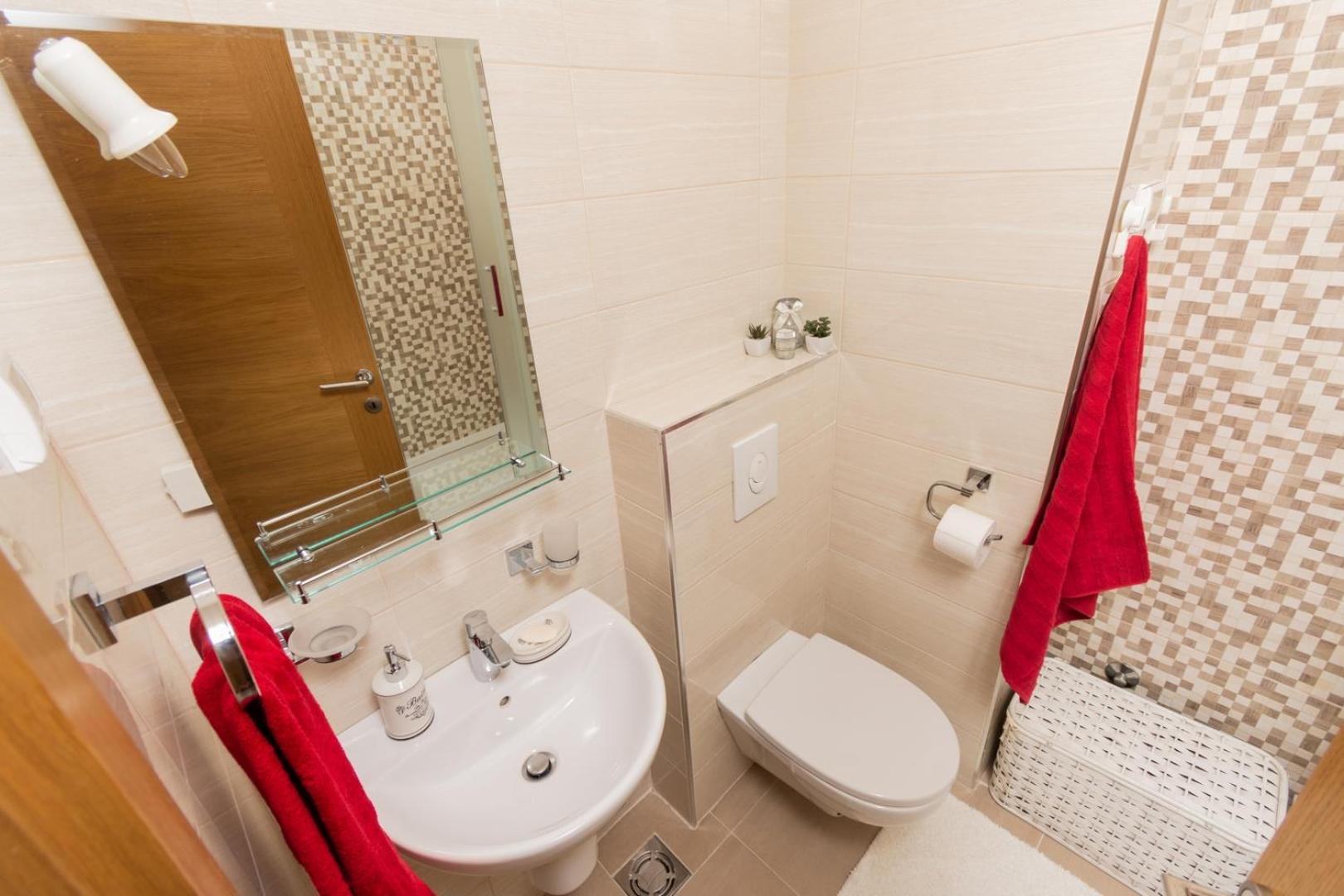 Lux City Apartment With Parking Podgorica Exteriör bild